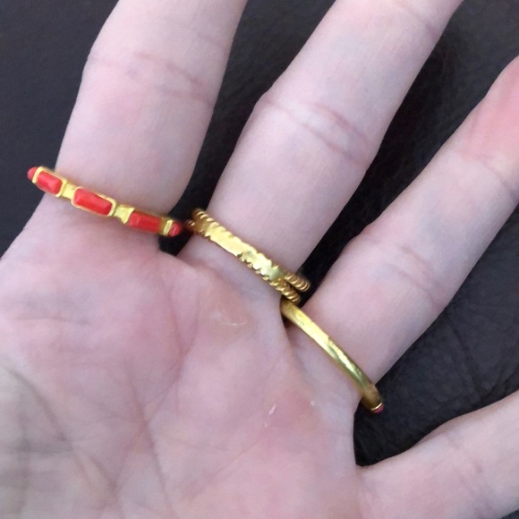 Gold tone multilayer ring with with colored stone - Picture 6 of 8